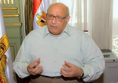 الدكتور عبدالوهاب عزت رئيس جامعة عين شمس